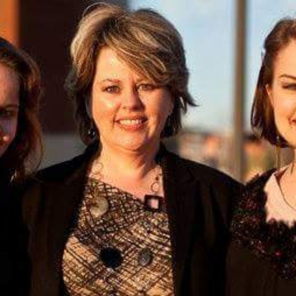 Posh Ambassadors, Elizabeth and Carl - Picture 7 of 7